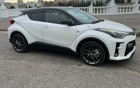 Toyota C-HR I рестайлинг, 2020 год, 1 980 000 рублей, 8 фотография