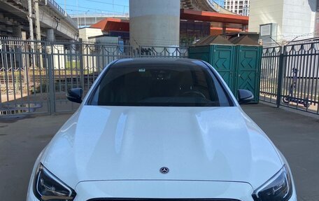 Mercedes-Benz E-Класс, 2022 год, 5 230 000 рублей, 1 фотография