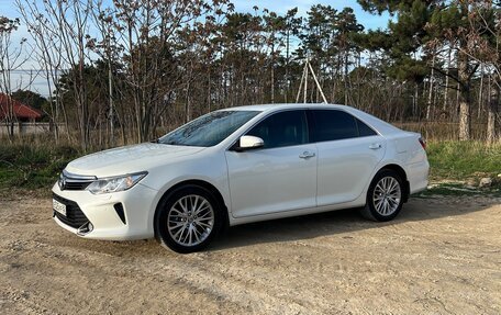 Toyota Camry, 2016 год, 2 330 000 рублей, 4 фотография