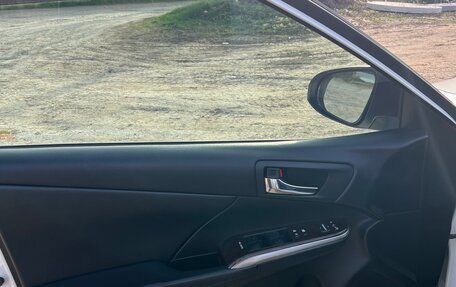 Toyota Camry, 2016 год, 2 330 000 рублей, 8 фотография