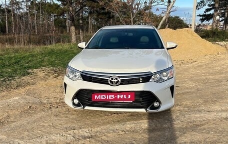 Toyota Camry, 2016 год, 2 330 000 рублей, 2 фотография
