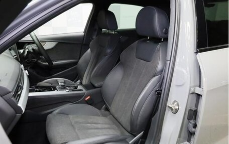 Audi A4, 2021 год, 1 780 000 рублей, 12 фотография