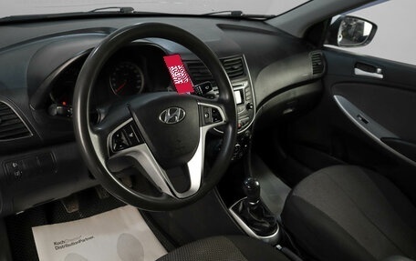 Hyundai Solaris II рестайлинг, 2012 год, 679 000 рублей, 9 фотография