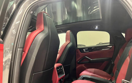 Porsche Cayenne III, 2021 год, 15 200 000 рублей, 2 фотография