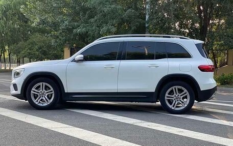 Mercedes-Benz GLB, 2022 год, 2 200 000 рублей, 6 фотография