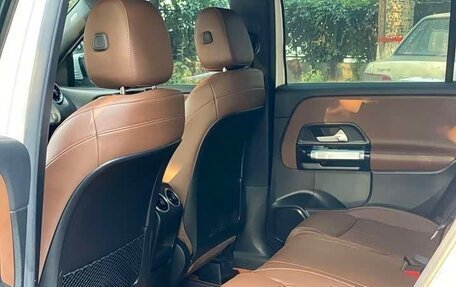 Mercedes-Benz GLB, 2022 год, 2 200 000 рублей, 13 фотография