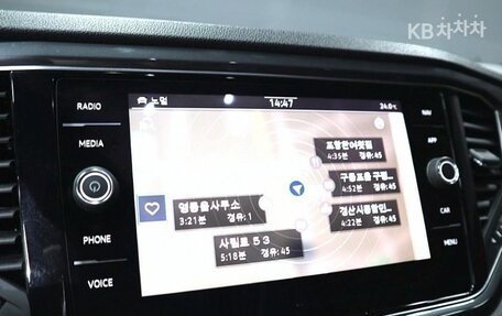 Volkswagen T-Roc I, 2022 год, 2 400 010 рублей, 11 фотография