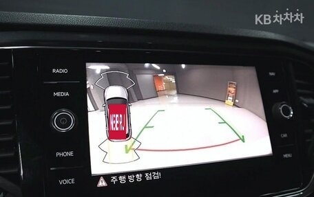 Volkswagen T-Roc I, 2022 год, 2 400 010 рублей, 12 фотография