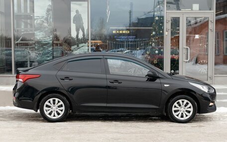 Hyundai Solaris II рестайлинг, 2018 год, 1 300 000 рублей, 4 фотография