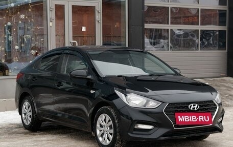 Hyundai Solaris II рестайлинг, 2018 год, 1 300 000 рублей, 3 фотография