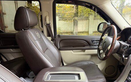 Cadillac Escalade III, 2011 год, 1 800 000 рублей, 12 фотография