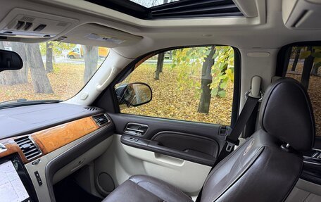 Cadillac Escalade III, 2011 год, 1 800 000 рублей, 19 фотография