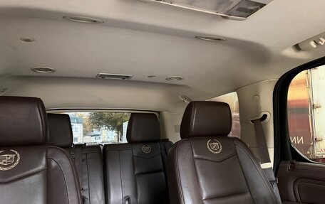 Cadillac Escalade III, 2011 год, 1 800 000 рублей, 22 фотография