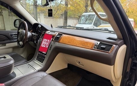 Cadillac Escalade III, 2011 год, 1 800 000 рублей, 21 фотография