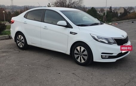 KIA Rio III рестайлинг, 2015 год, 817 000 рублей, 4 фотография