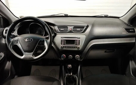 KIA Rio III рестайлинг, 2015 год, 800 000 рублей, 10 фотография