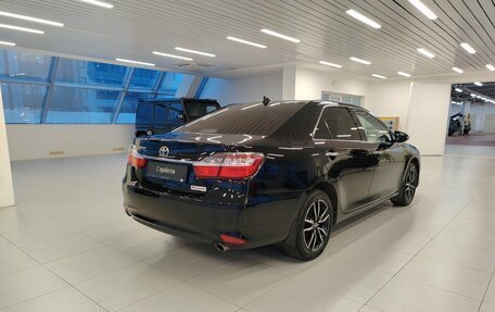 Toyota Camry, 2017 год, 2 030 000 рублей, 2 фотография