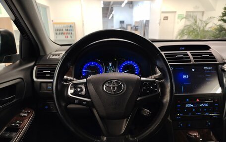 Toyota Camry, 2017 год, 2 030 000 рублей, 16 фотография