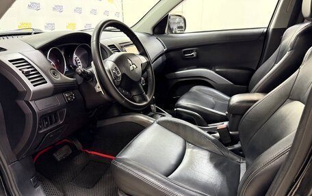 Mitsubishi Outlander III рестайлинг 3, 2010 год, 1 430 000 рублей, 9 фотография