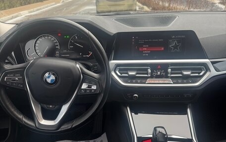 BMW 3 серия, 2019 год, 3 560 000 рублей, 14 фотография