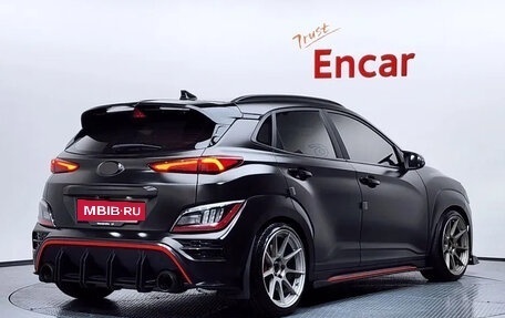 Hyundai Kona I, 2022 год, 1 550 000 рублей, 3 фотография