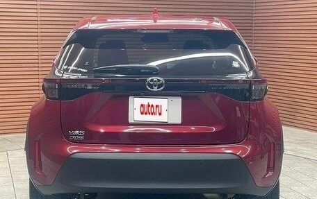 Toyota Yaris Cross, 2021 год, 1 608 000 рублей, 14 фотография