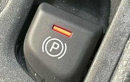 Toyota Yaris Cross, 2021 год, 1 608 000 рублей, 33 фотография