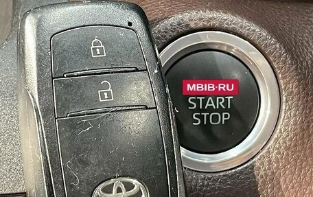 Toyota Yaris Cross, 2021 год, 1 608 000 рублей, 26 фотография