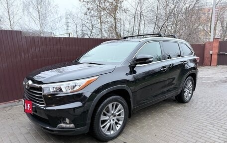 Toyota Highlander III, 2014 год, 2 770 000 рублей, 1 фотография