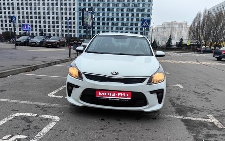 KIA Rio IV, 2018 год, 970 000 рублей, 1 фотография