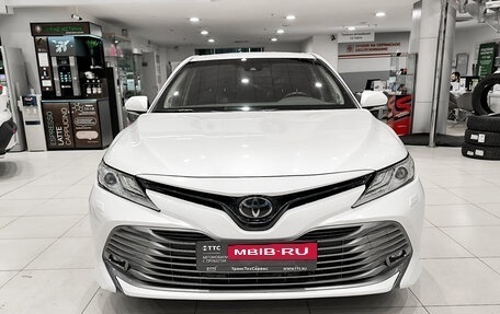Toyota Camry, 2019 год, 3 050 000 рублей, 2 фотография