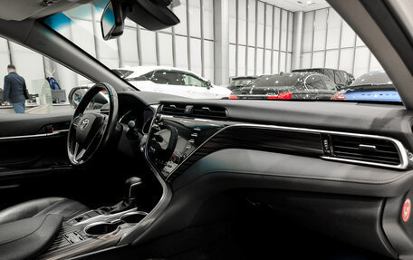 Toyota Camry, 2019 год, 3 050 000 рублей, 11 фотография