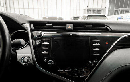 Toyota Camry, 2019 год, 3 050 000 рублей, 15 фотография