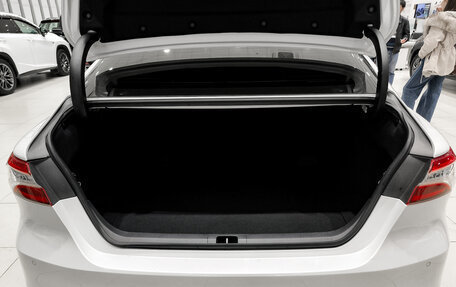 Toyota Camry, 2019 год, 3 050 000 рублей, 10 фотография