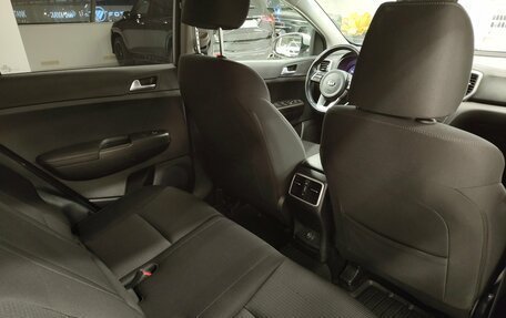 KIA Sportage IV рестайлинг, 2021 год, 2 250 000 рублей, 8 фотография