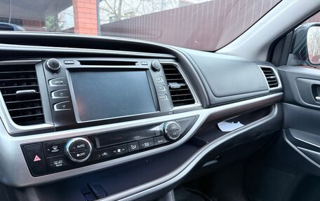 Toyota Highlander III, 2014 год, 2 770 000 рублей, 10 фотография