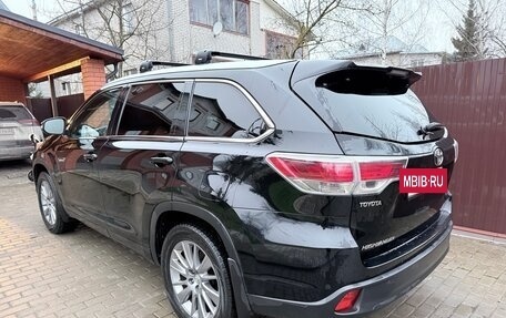 Toyota Highlander III, 2014 год, 2 770 000 рублей, 6 фотография