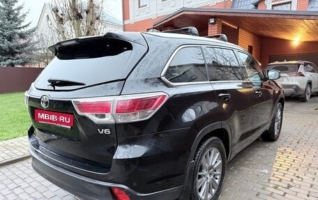 Toyota Highlander III, 2014 год, 2 770 000 рублей, 4 фотография