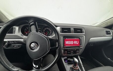 Volkswagen Jetta VI, 2018 год, 1 550 000 рублей, 11 фотография