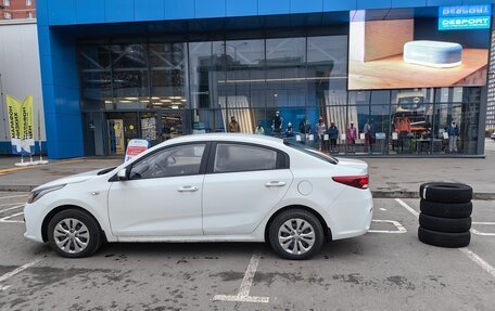 KIA Rio IV, 2018 год, 970 000 рублей, 2 фотография