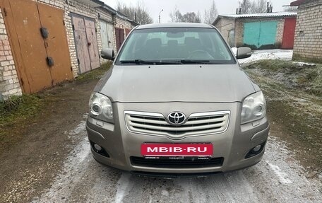 Toyota Avensis III рестайлинг, 2006 год, 850 000 рублей, 3 фотография