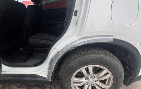 Mitsubishi Outlander III рестайлинг 3, 2018 год, 1 750 000 рублей, 12 фотография