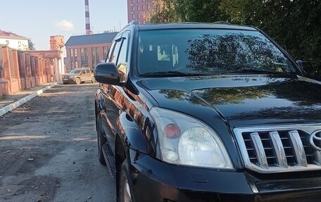 Toyota Land Cruiser Prado 120 рестайлинг, 2007 год, 2 000 000 рублей, 9 фотография