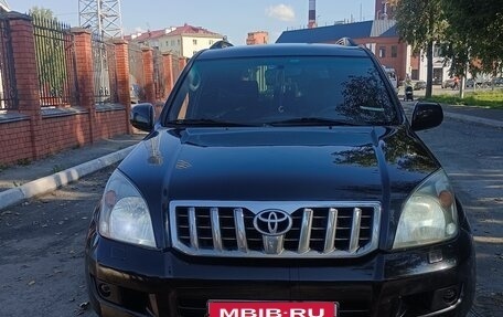 Toyota Land Cruiser Prado 120 рестайлинг, 2007 год, 2 000 000 рублей, 10 фотография
