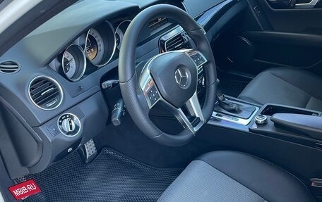 Mercedes-Benz C-Класс, 2011 год, 1 350 000 рублей, 10 фотография