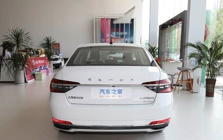 Skoda Superb, 2025 год, 2 450 000 рублей, 7 фотография