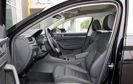 Skoda Superb, 2025 год, 2 450 000 рублей, 10 фотография