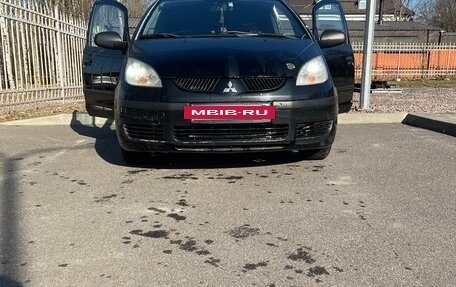 Mitsubishi Colt VI рестайлинг, 2006 год, 280 000 рублей, 2 фотография