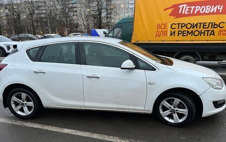 Opel Astra J, 2013 год, 670 000 рублей, 4 фотография