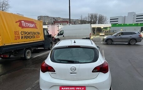 Opel Astra J, 2013 год, 670 000 рублей, 6 фотография
